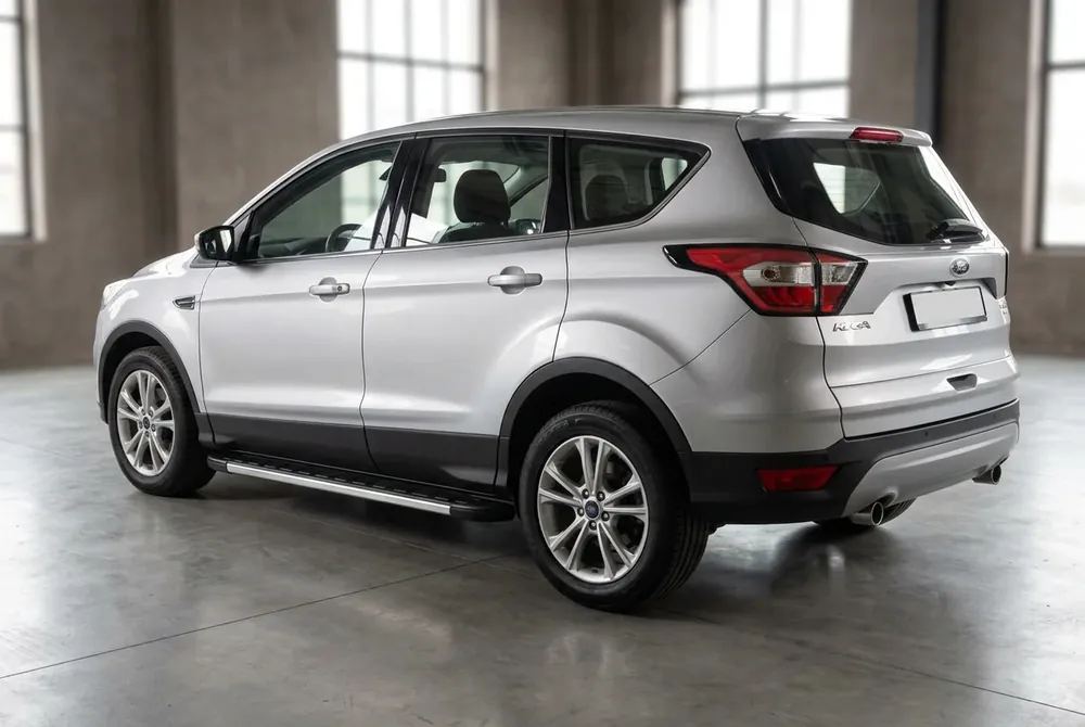Produs de top | Ford Kuga/Escape 2013-2019 Praguri Laterale Duru (2 buc, Aluminiu) Cu ornament negru pe usi