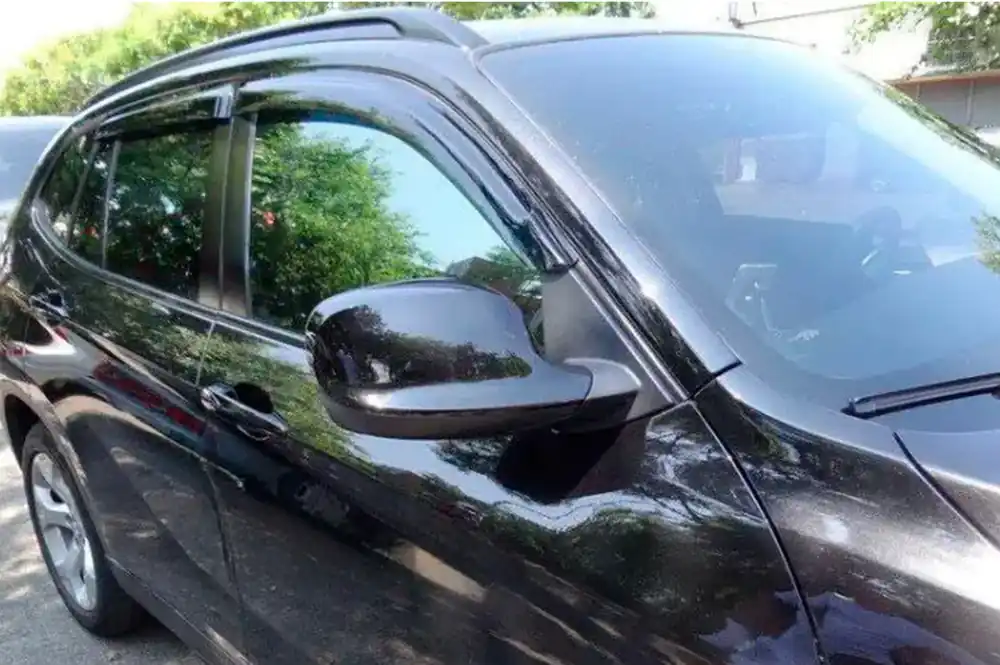 BMW X1 E84 2009-2015 Deflectoare Geamuri (4 buc, HIC) - Economisește