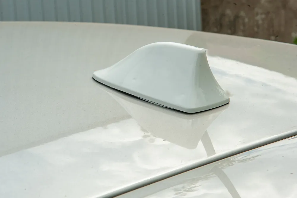 Antena shark fin (alb, ABS) | În topul vânzărilor