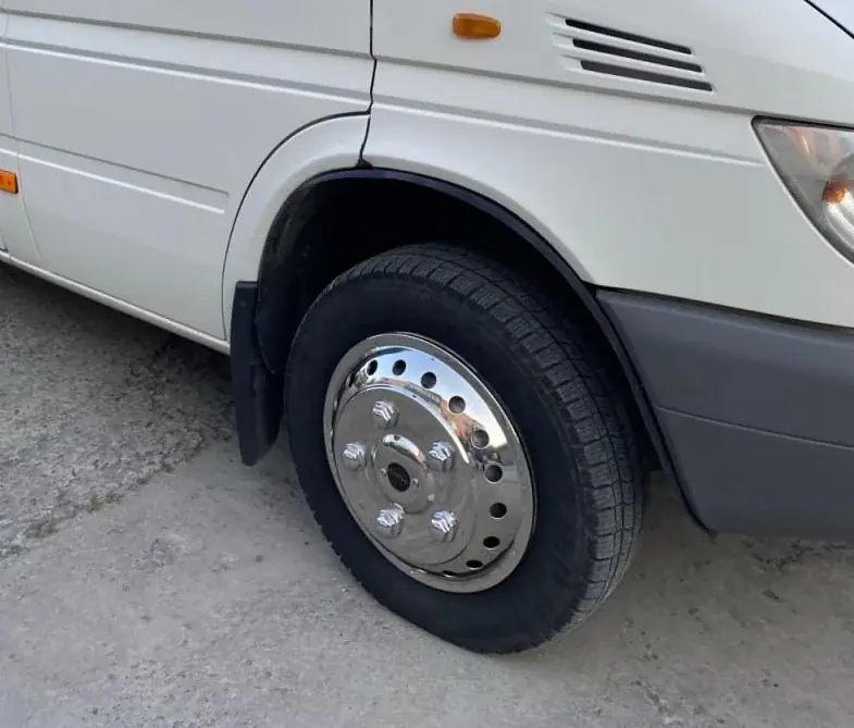 Volkswagen LT 1995-2006 Capace roti inox Exclusive V2 (design 2 inele) - Plasează comanda acum